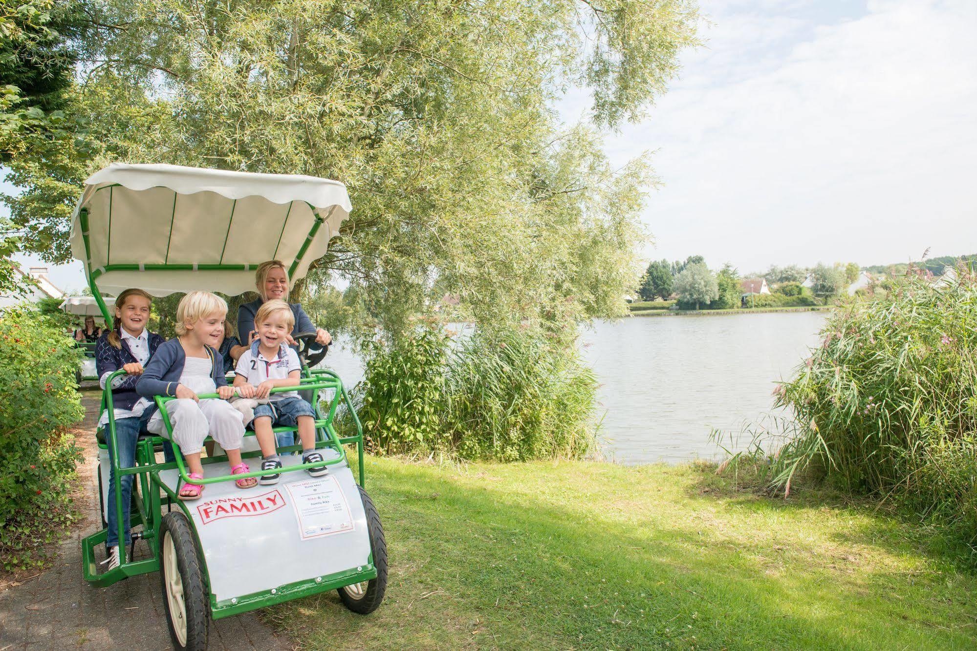 Sunparks Oostduinkerke - Plopsaland Hotell Eksteriør bilde